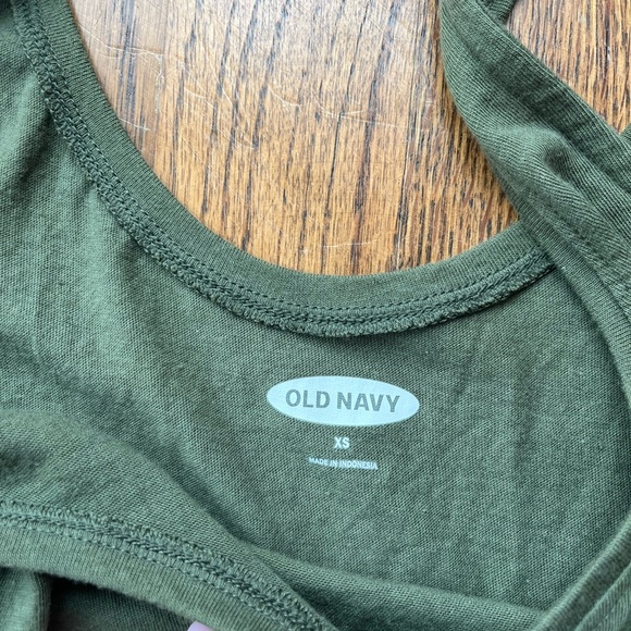 Under Armour tank top - Picture 2 of 2